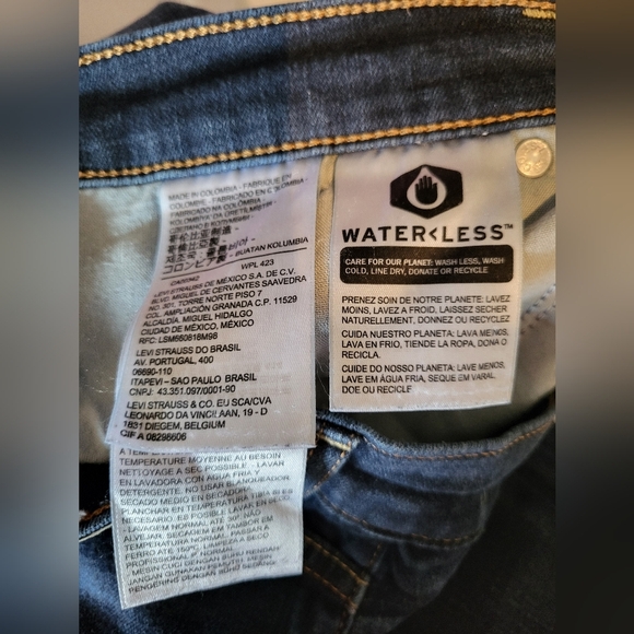 Levi Women Classic Bootcut  Denim Jeans Size 14  (34x32) - Picture 6 of 6